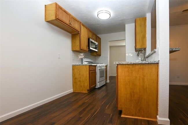 Building Photo - 12115 Jutland Rd