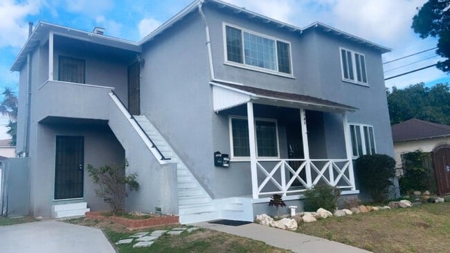 Downstairs unit - 2041 W 103rd St