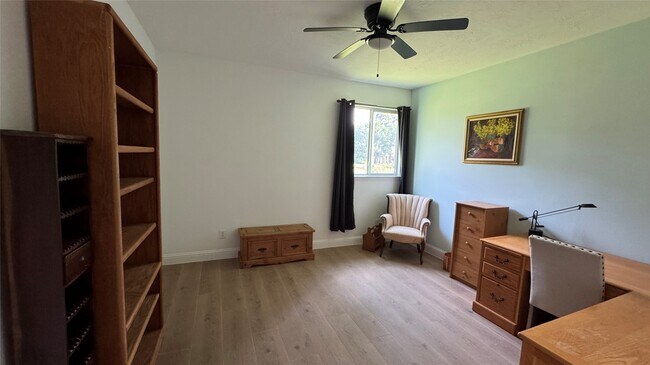 Foto del edificio - 8403 Silver Lure Dr