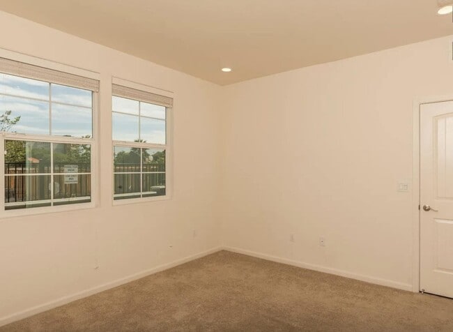 Foto del edificio - 39872 Sawyer Terrace