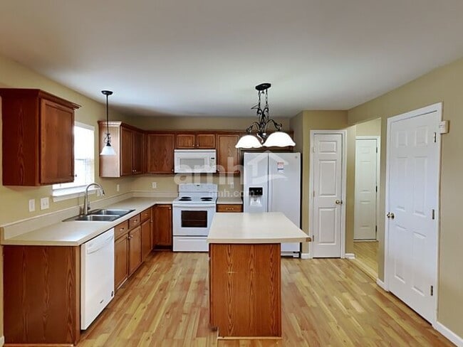 Building Photo - 134 Sumner Meadows Ln
