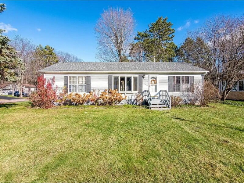 Primary Photo - 148 Williston Woods Rd