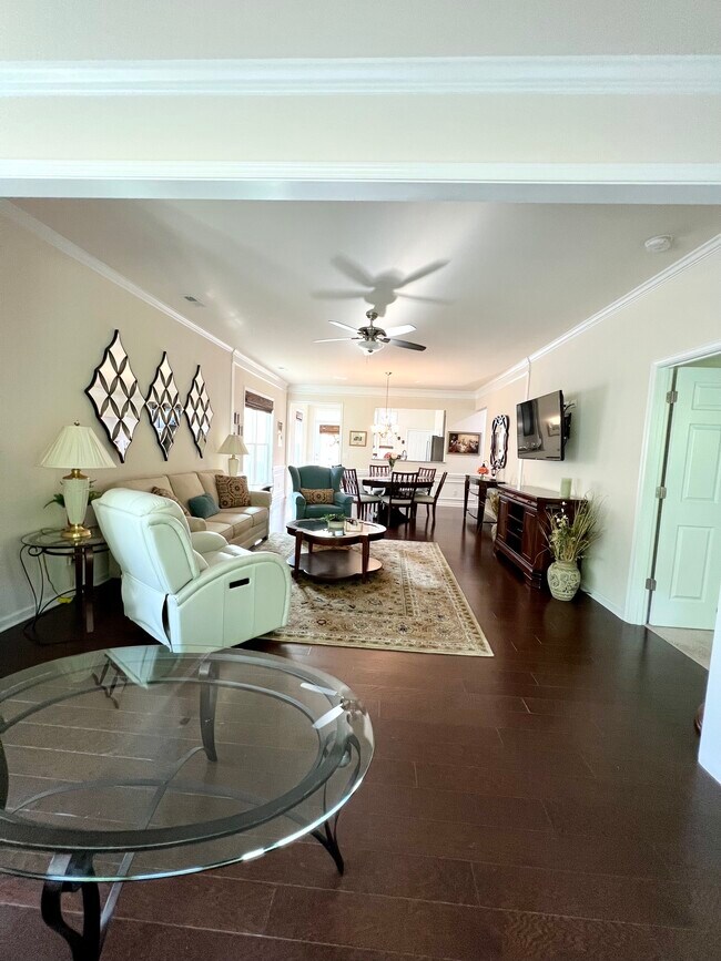 Foto del edificio - 1353 Del Webb Blvd