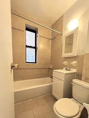 Building Photo - 208 St Nicholas Pl