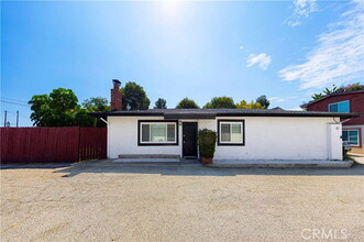 Building Photo - 701 S Glenoaks Blvd