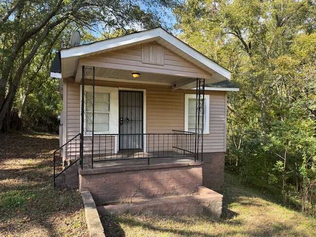 Building Photo - Birmingham/East Lake