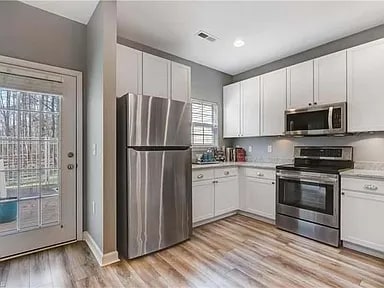 Building Photo - 3804 Wayfarer Dr