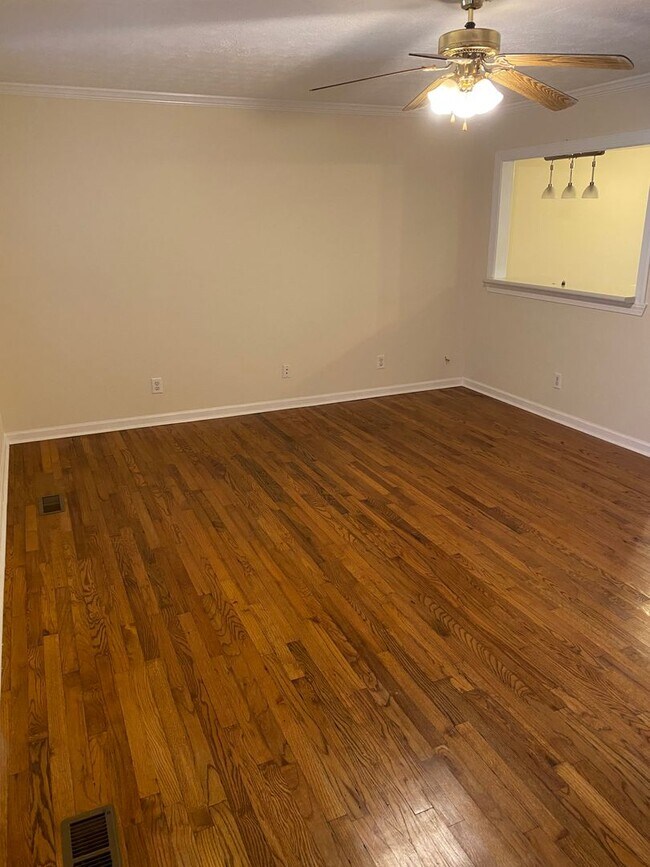 Foto del edificio - Watkinsville Gem! Cul-de-Sac + Creek Frontage in Cedar Hills