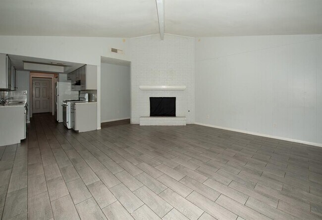 Foto del edificio - 7303 Grand Canyon Dr