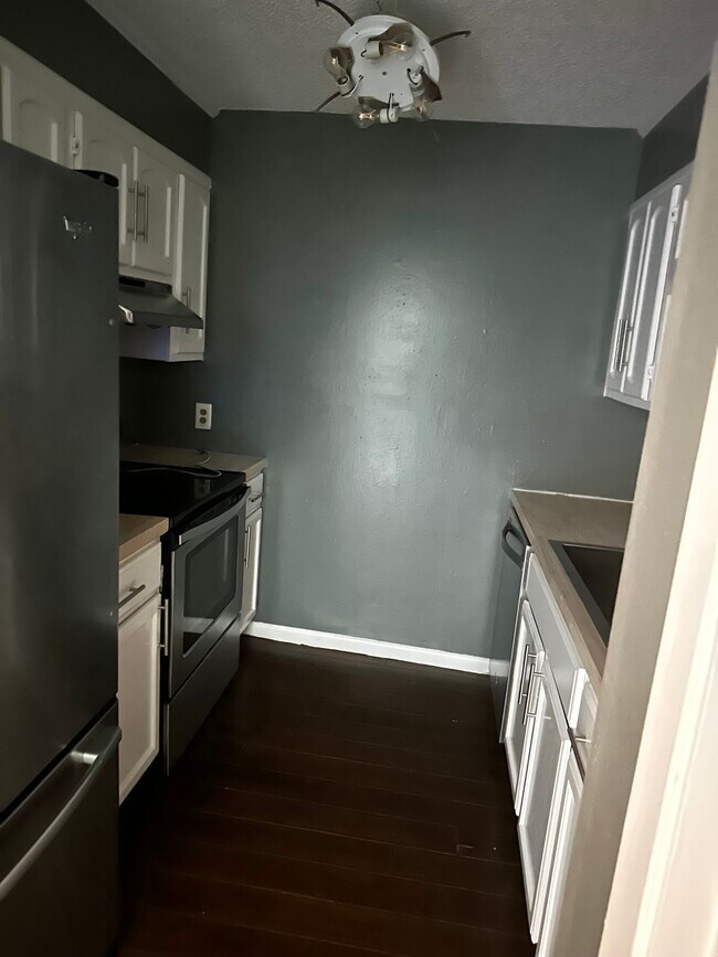 Cocina - 615 Belvedere Dr