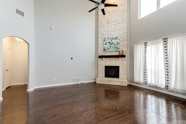 Foto del edificio - 3319 Brooktree Ct