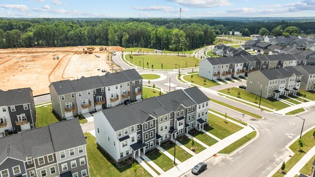 Building Photo - 2513 Chert Ln