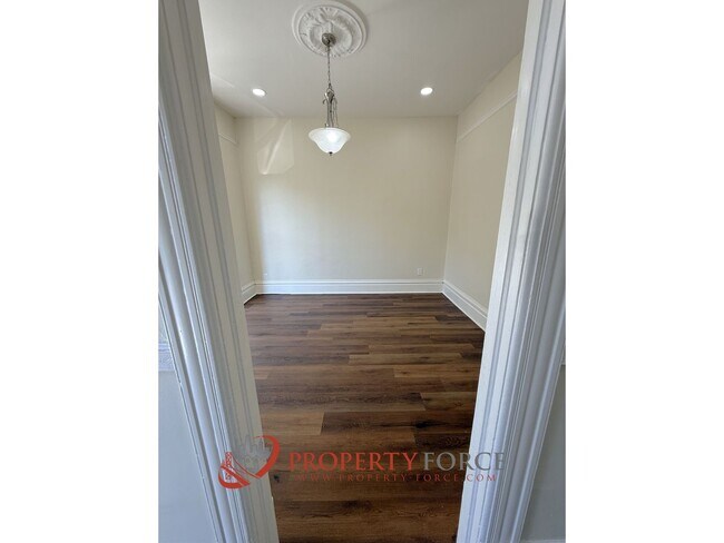 Foto del edificio - 1417 Kansas St