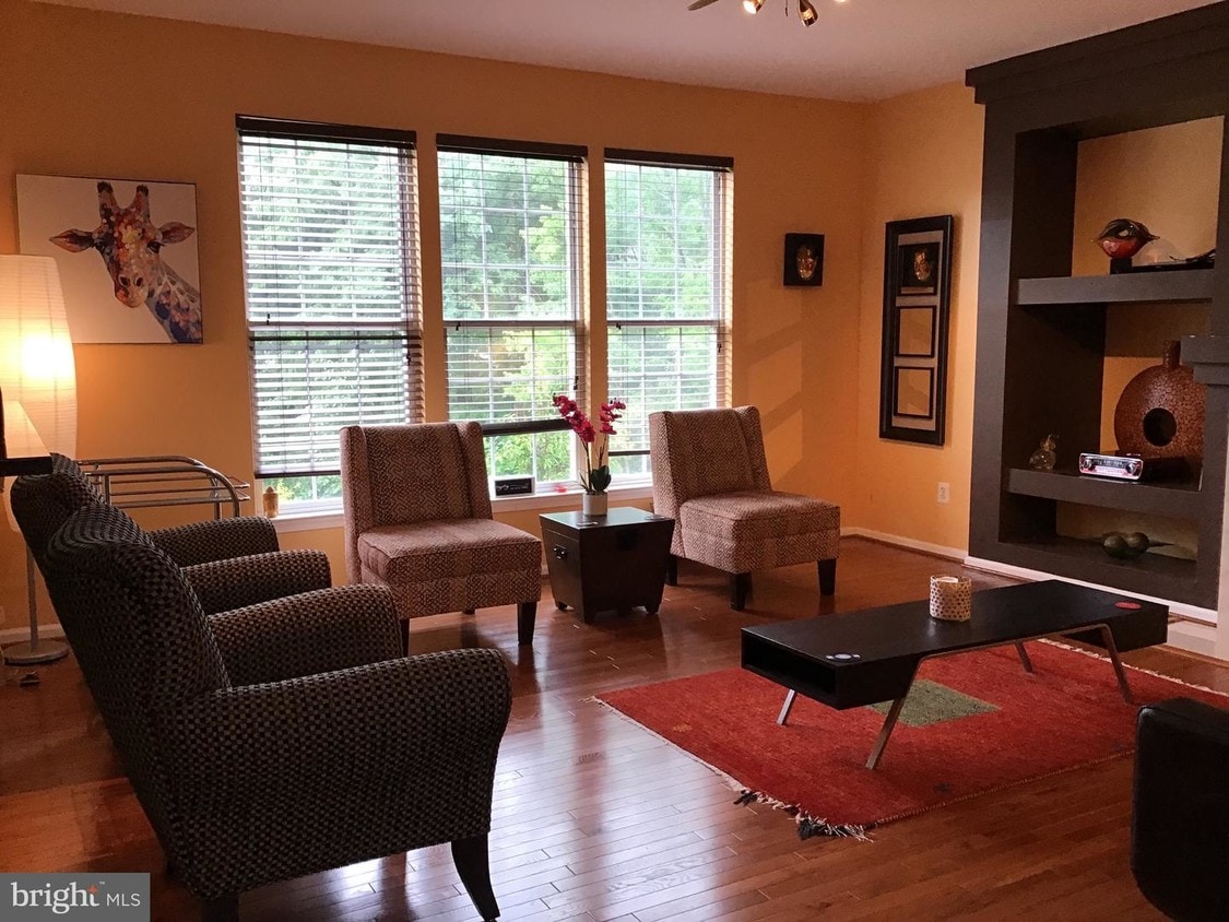 Foto principal - 20548 Grant Ct