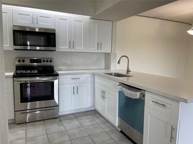 Foto del edificio - 8500 SW 212th St