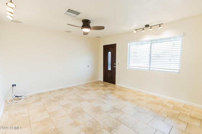 Foto del edificio - 1029 W Elna Rae St