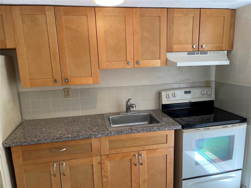 Foto principal - 2244 Madison St