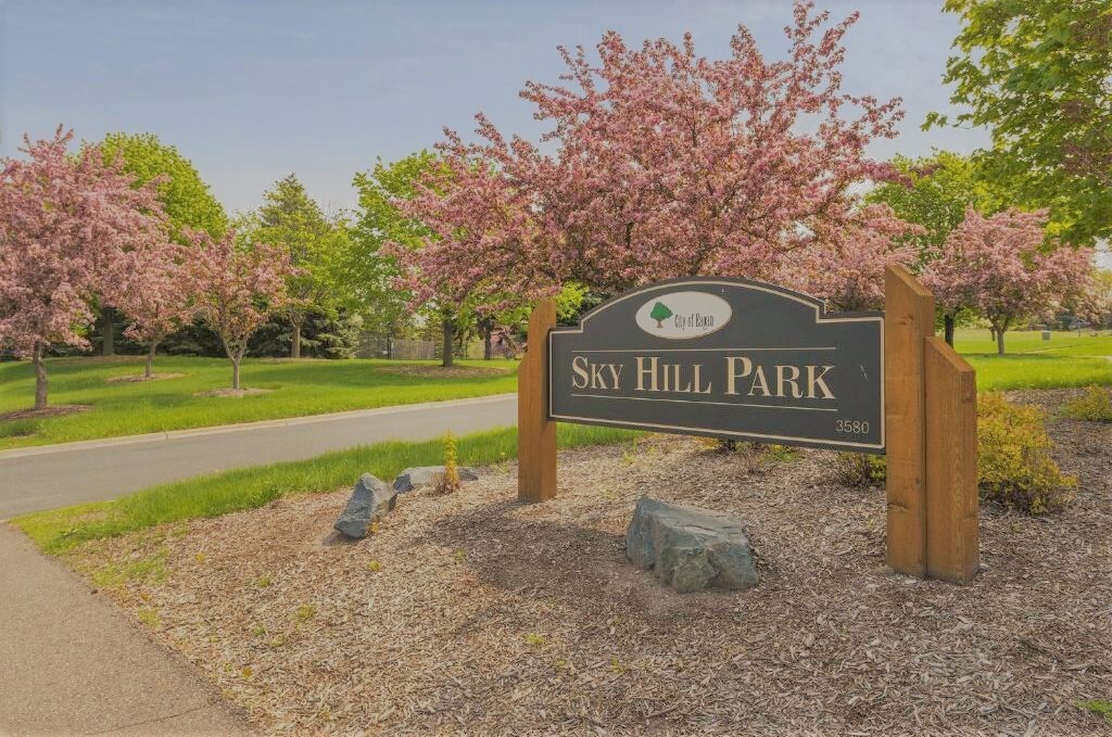 Foto principal - 3625 Vermilion Court North