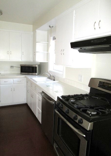Primary Photo - 1212 Hull Terrace
