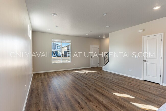 Foto del edificio - 100 Riverside Drive