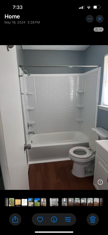 Foto del edificio - 2101 Carousel Dr