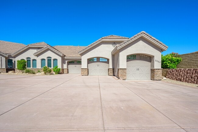 Building Photo - 1362 Pioneer Trail