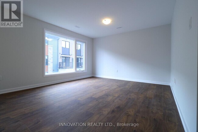 Building Photo - 911 Creekway Private