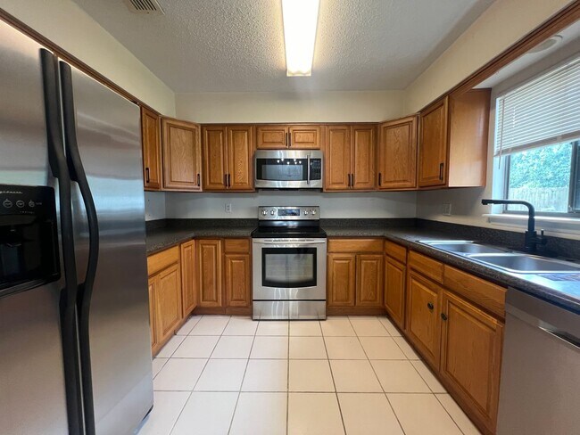 Building Photo - Port Orange 3 bed & 2 bath home