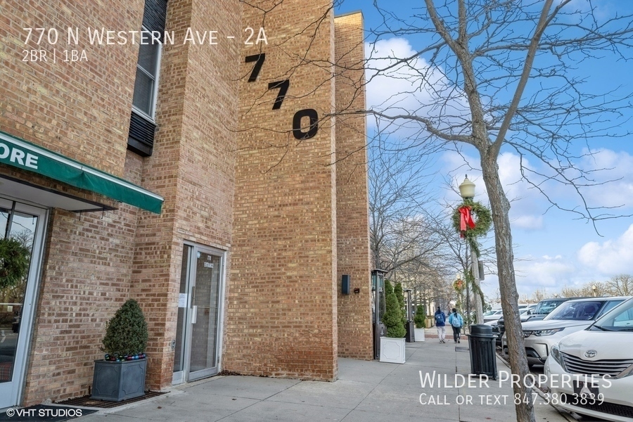 Primary Photo - 770 N Western Ave