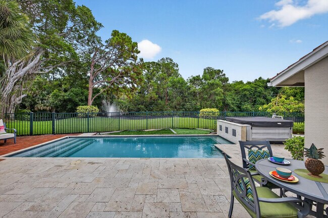 Foto del edificio - 2801 Deer Creek Country Club Blvd