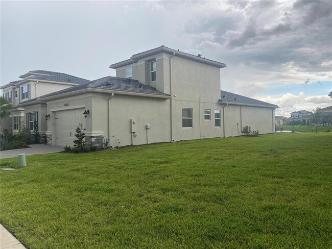 Building Photo - 32583 Tree of Life Ave