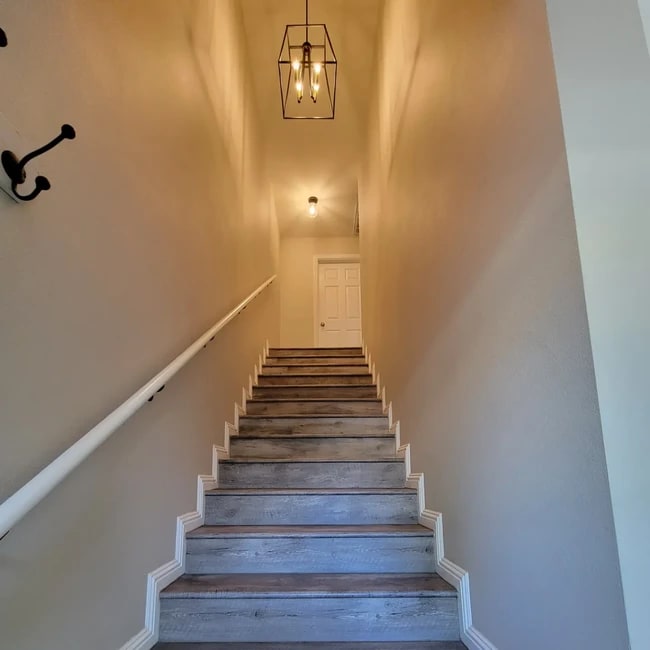 Building Photo - 2220 Norwalk Ave