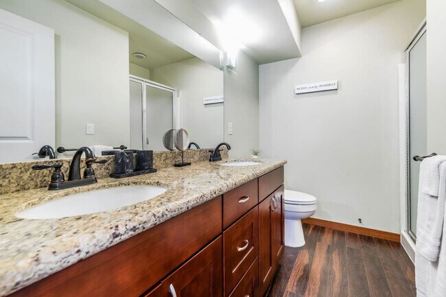 Building Photo - 626 S 23rd St