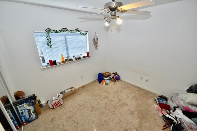 Foto del edificio - 3239 Beran Dr