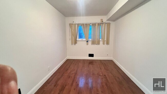 Foto del edificio - 149-63 256 STREET