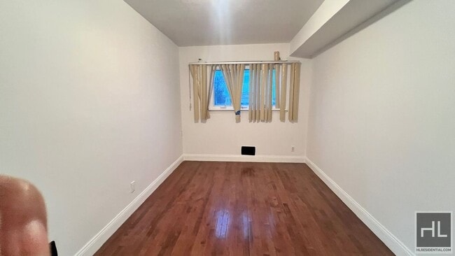 Building Photo - 149-63 256 STREET