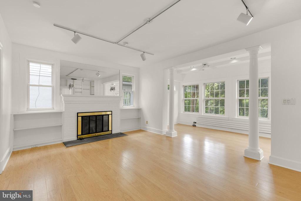 Foto principal - 3717 Legation St NW