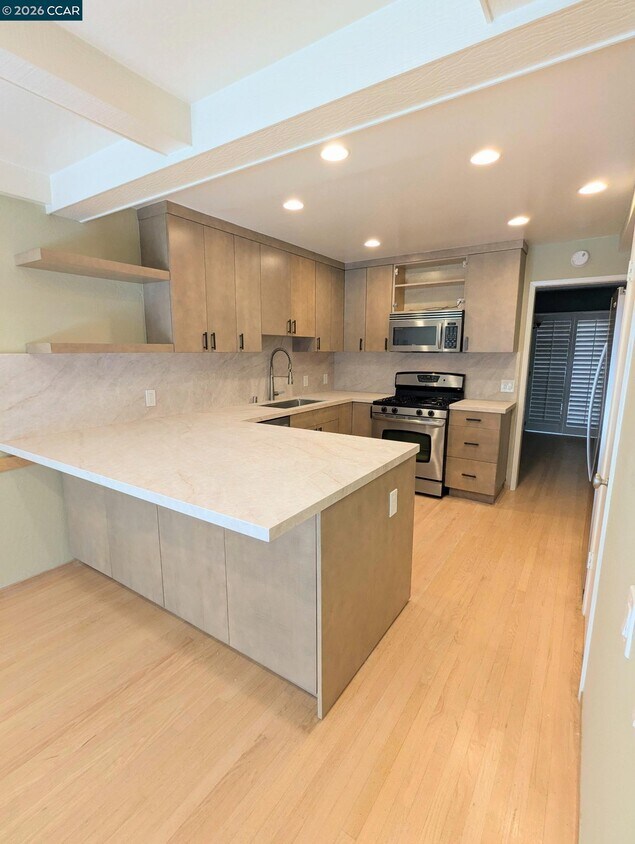 Foto del edificio - 1736 St Andrews Dr