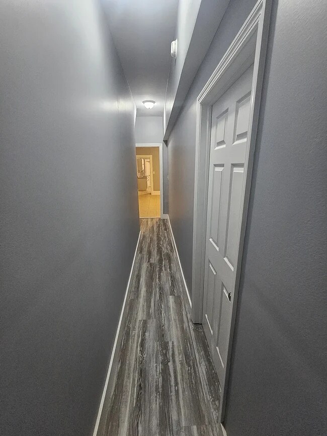 Foto del edificio - 134 W Douglass St