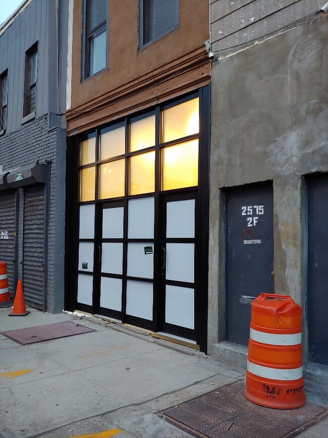 Building Photo - 2573 Atlantic Ave