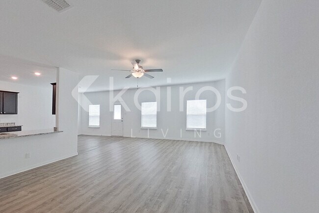 Foto del edificio - 962 Shady Brk