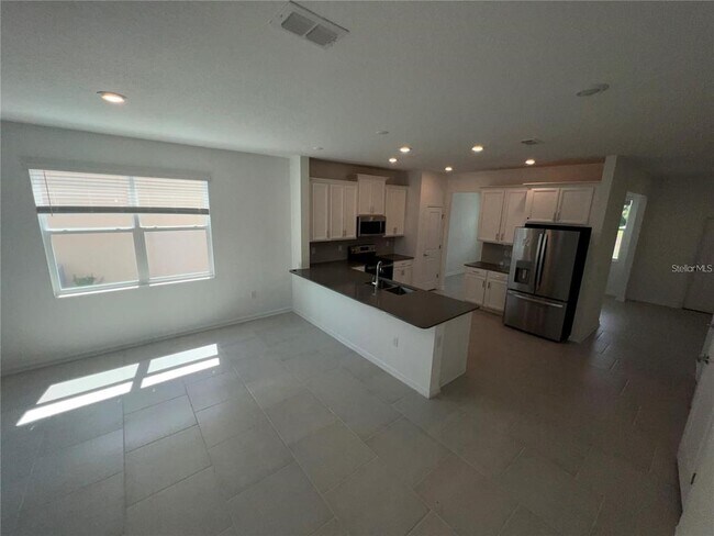 Foto del edificio - 6348 Sprucepine Ln