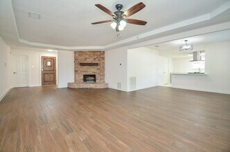 Building Photo - 3722 Brier Gardens Dr