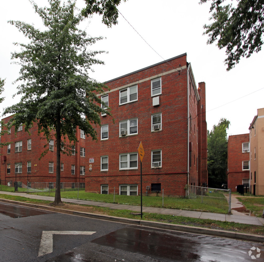 1907 18th St SE, Washington, DC 20020 - Apartments in Washington, DC ...