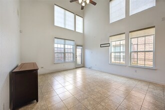 Building Photo - 1130 Glenwood Canyon Ln