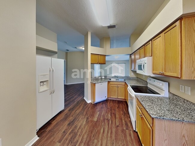 Building Photo - 12042 Butler Woods Cir