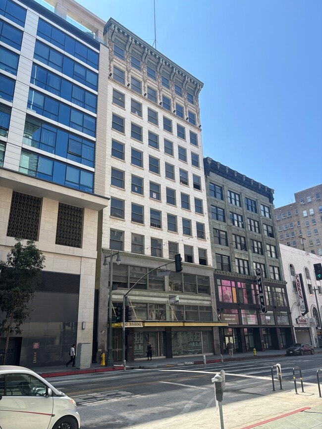 Building Photo - The Judson