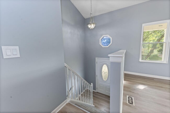 Building Photo - 2524 Aly Sheba Dr