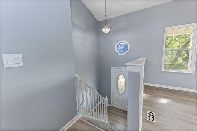 Foto del edificio - 2524 Aly Sheba Dr