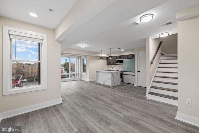 Foto del edificio - 3517 14th St NW